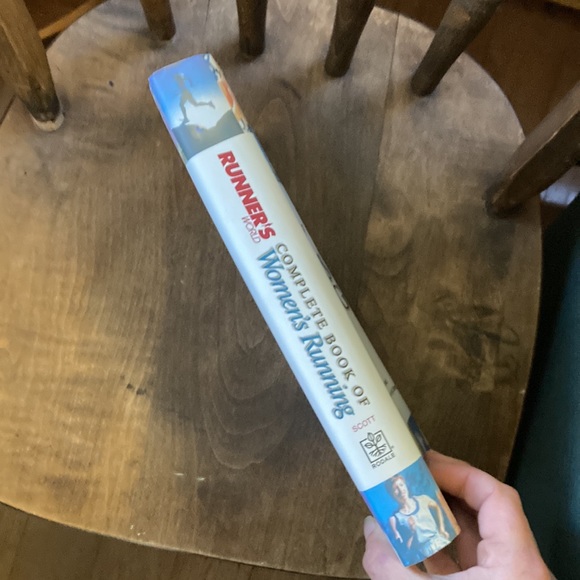 “Runners world complete book of women’s running” - Picture 5 of 16